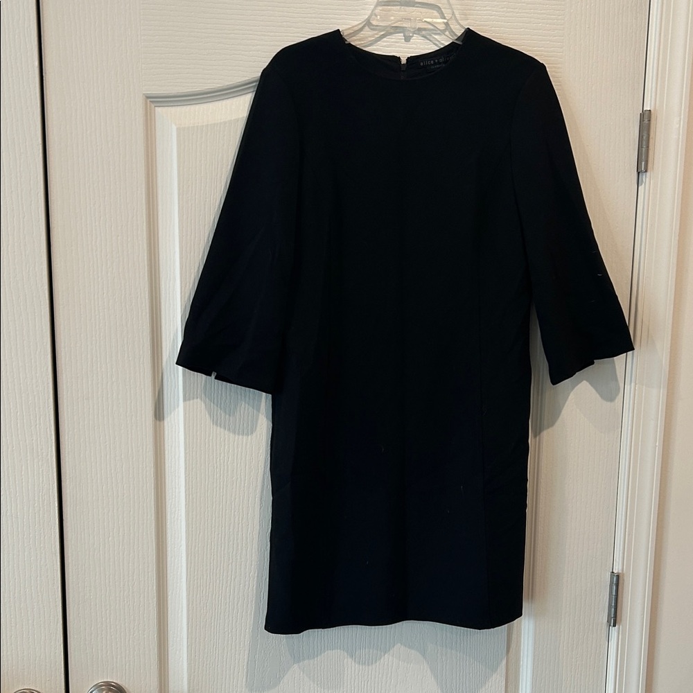 Alice + Olivia Elegant Black Long Sleeve Dress
